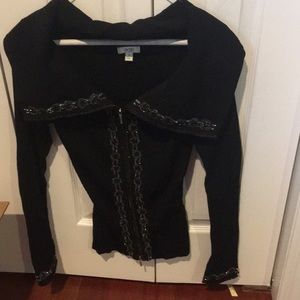 Cache sweater beaded